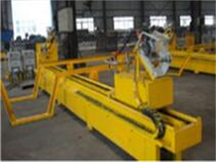 海伦网架杆件自动焊机